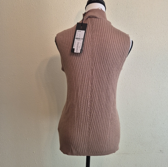 Yest Sleeveless Brown Ribbed Turtleneck Size 12 XL - Picture 4 of 8